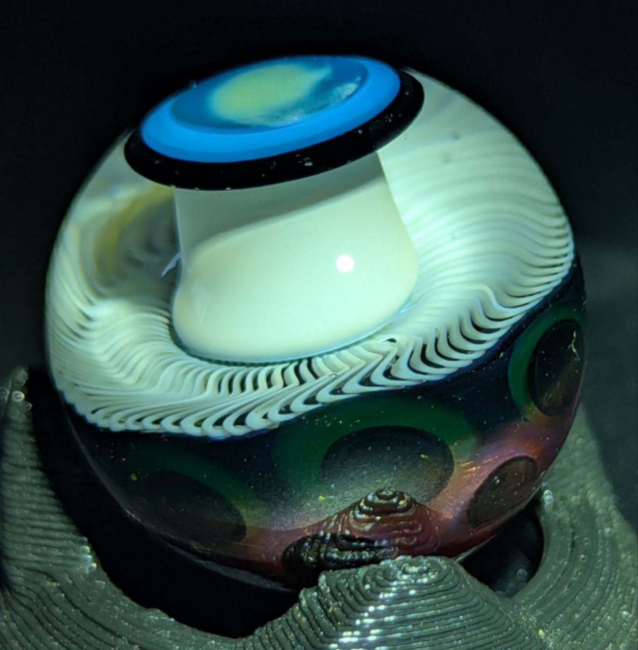 Solo experimental mushroom marble