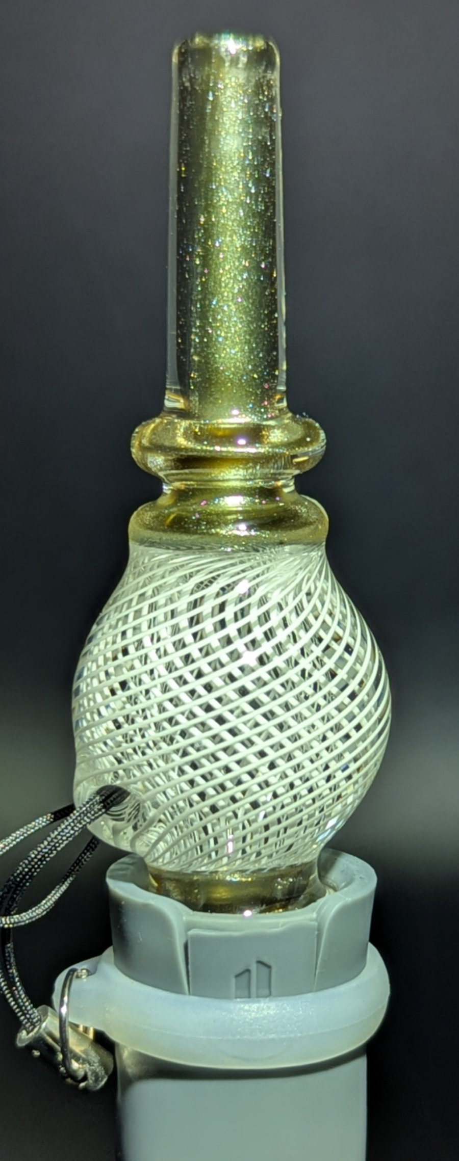 Burtoni pivot top