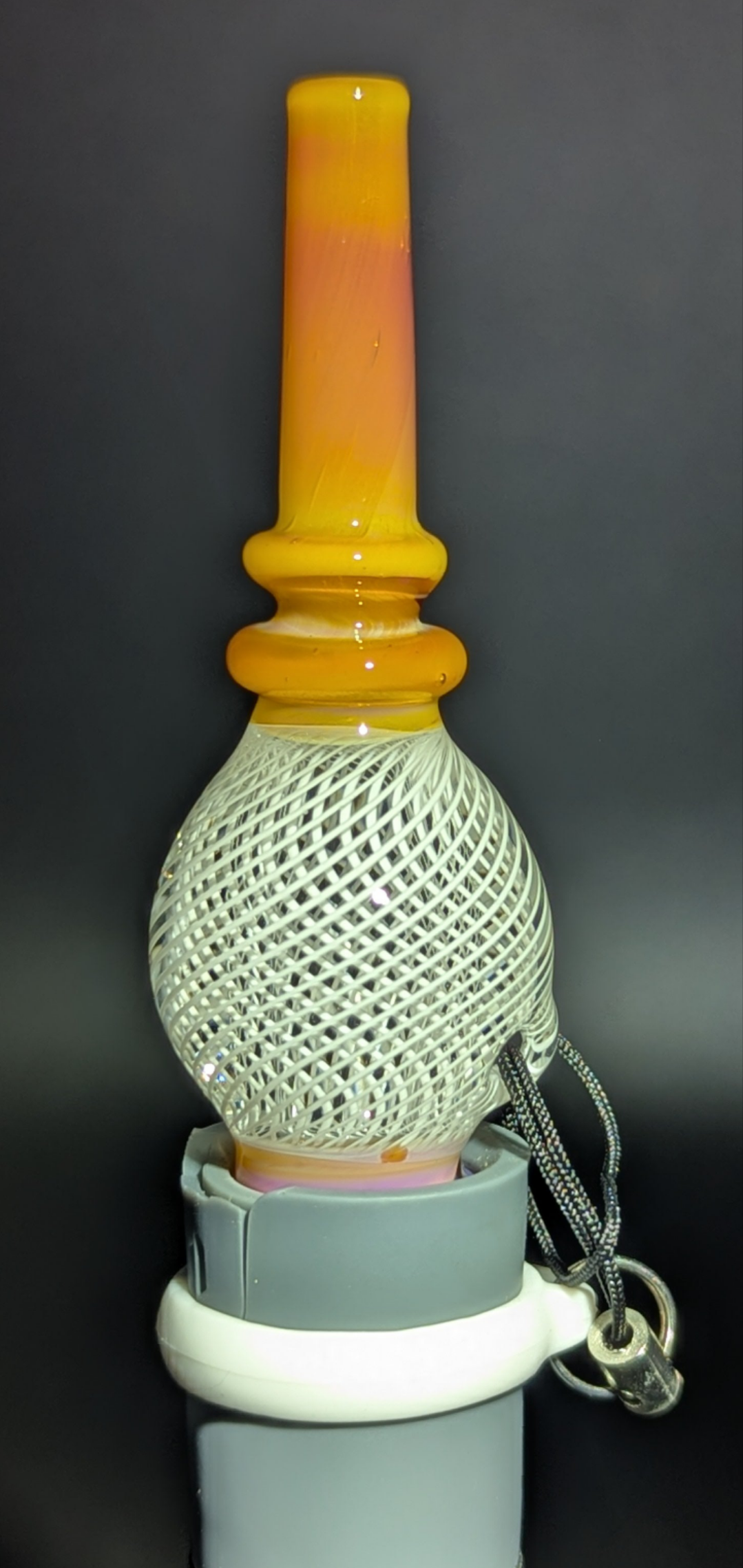 Burtoni pivot top