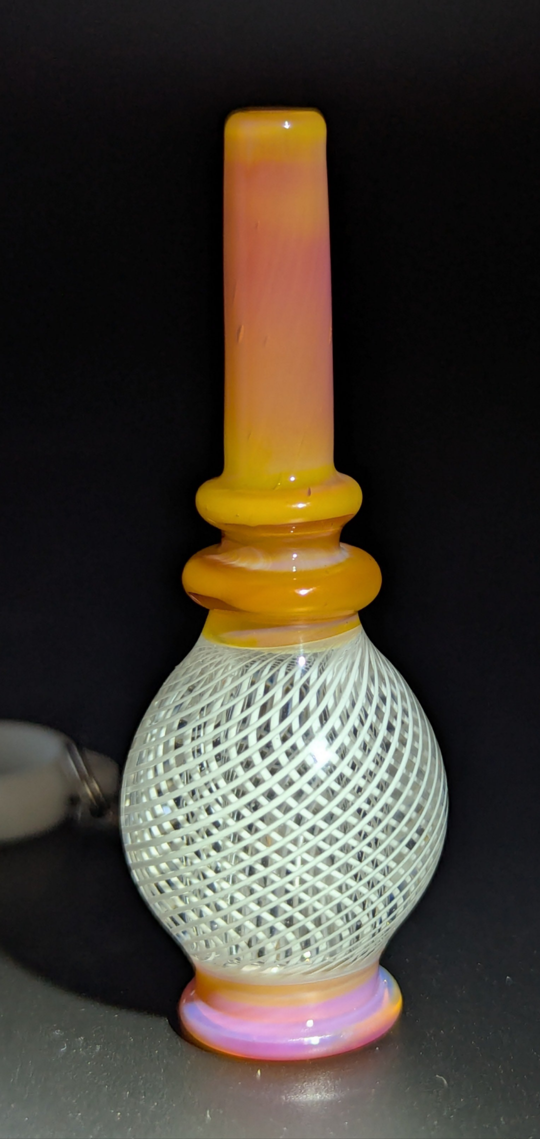 Burtoni pivot top