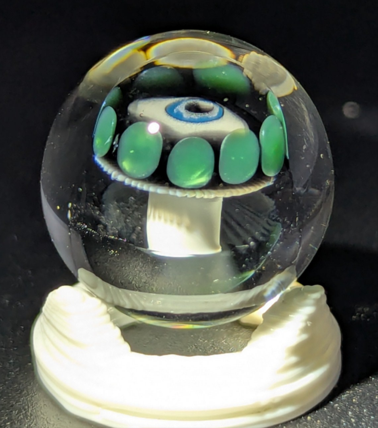 Moo glass mushroom