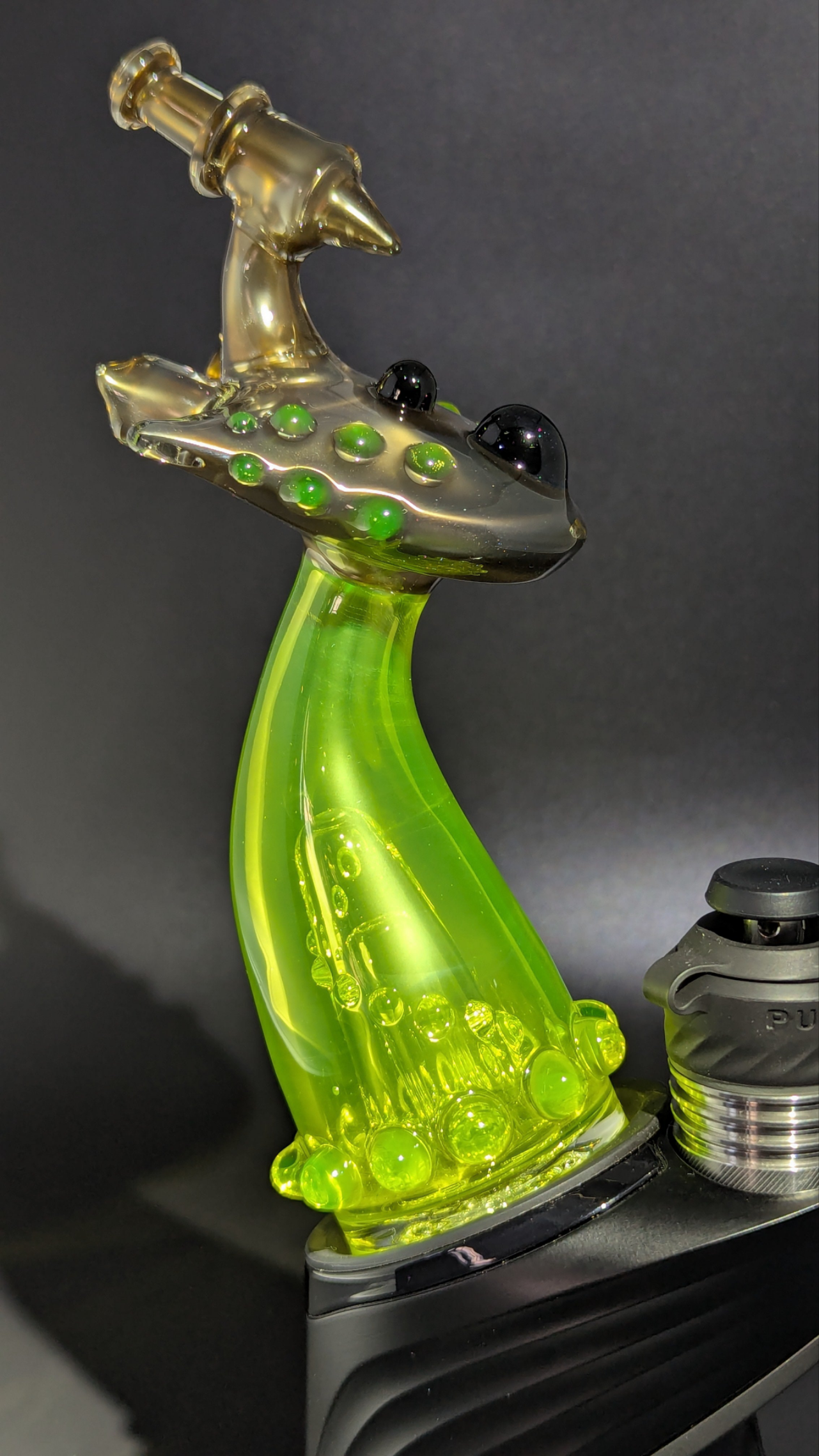 UAP Puffco peak top